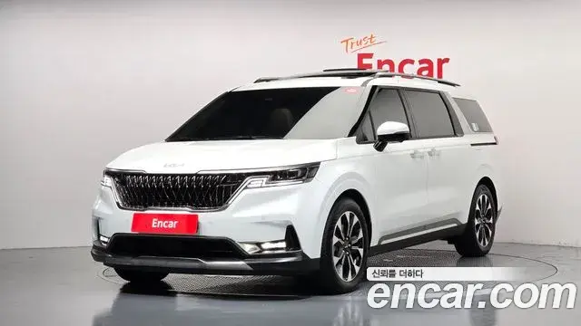 Kia Carnival Gasoline 7-Seater Signature 2023