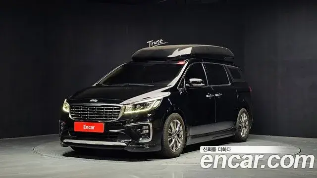 Kia Carnival 9-Seater Hi-Limousine Prestige Hiroof 2019