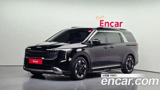 Kia Carnival Gasoline 9-Seater Signature 2024