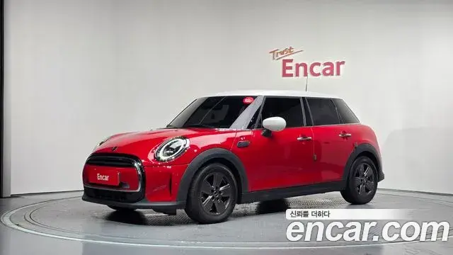 Mini Cooper 5Door Classic Third Generation 2023