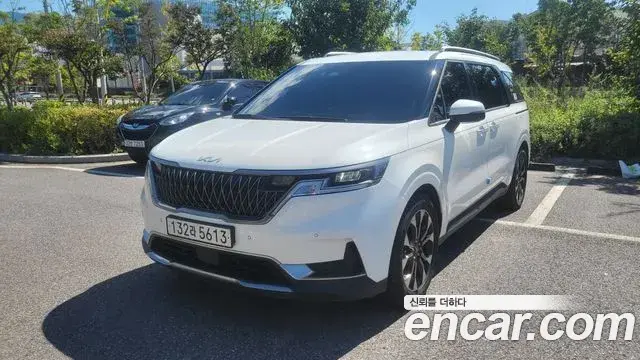Kia Carnival Gasoline 7-Seater Signature 2023