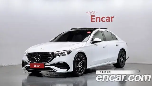 Mercedes-Benz E-Class E300 4MATIC AMG Line 2024