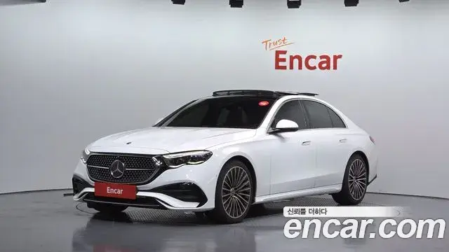 Mercedes-Benz E-Class E300 4MATIC AMG Line 2025