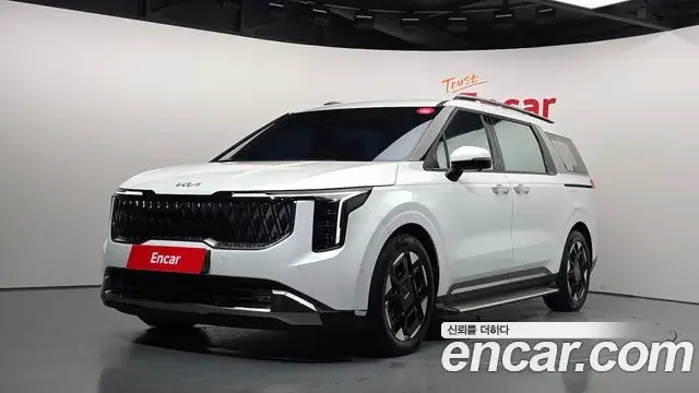 Kia Carnival Diesel 7-Seater Signature 2024