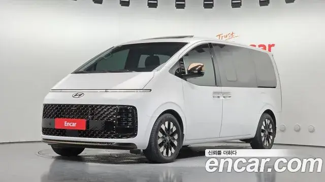 Hyundai Staria 4WD Lounge 9-Seater Inspiration 2024