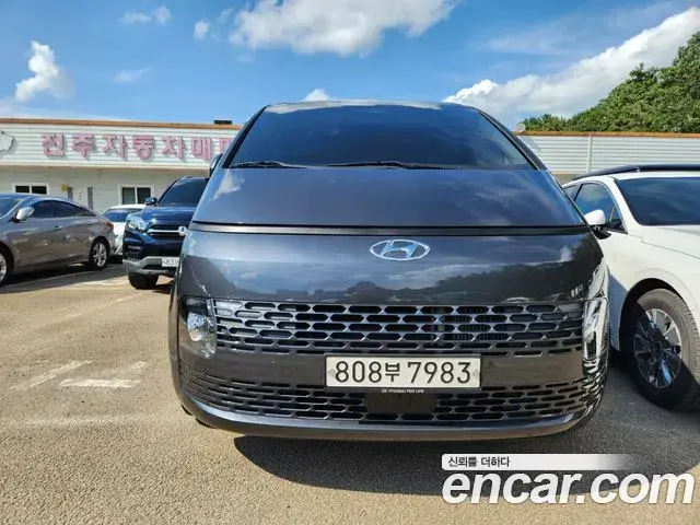 Hyundai Staria Cargo 5-Seater Smart 2022