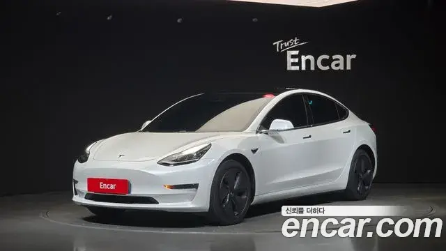 Tesla Model 3 Standard Range Plue RWD 2020