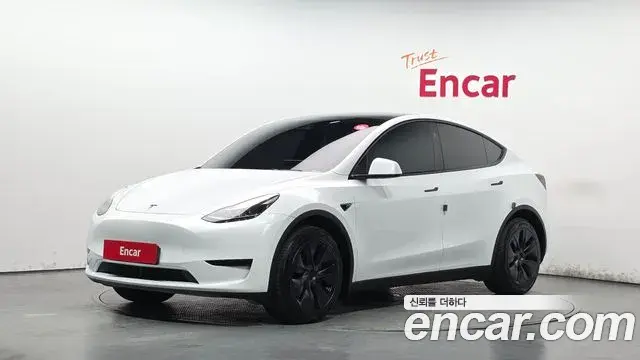Tesla Model Y RWD 2024