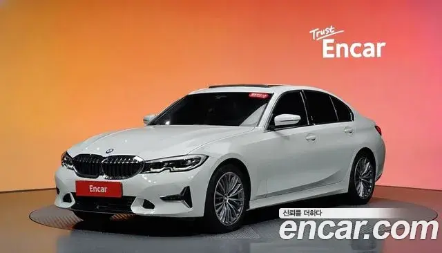 BMW 3-Series 320i Luxury 2021