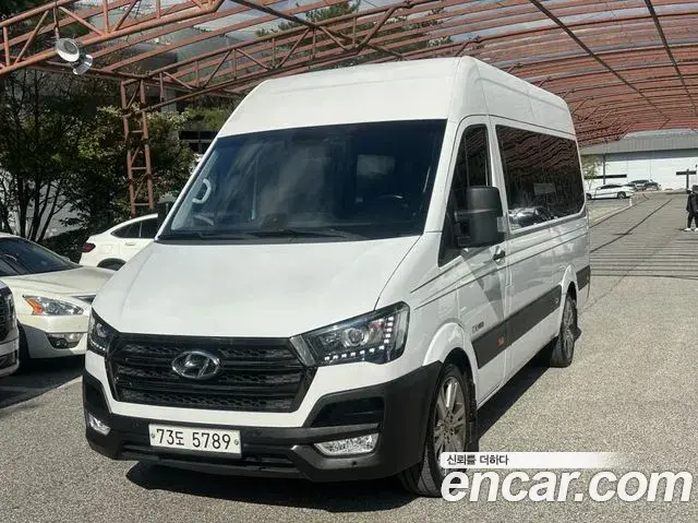 Hyundai Solati 15-seater Luxury 2019