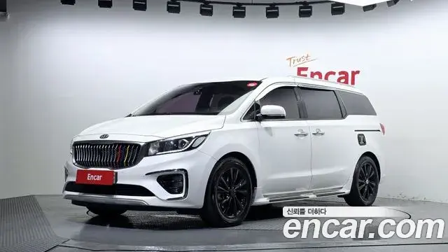 Kia Carnival 9-Seater Prstige 2019