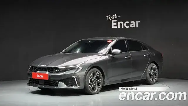 Kia K5 2.0 Signature 2025