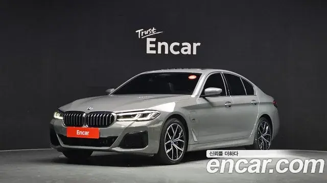BMW 5-Series 530e M Sport 2022