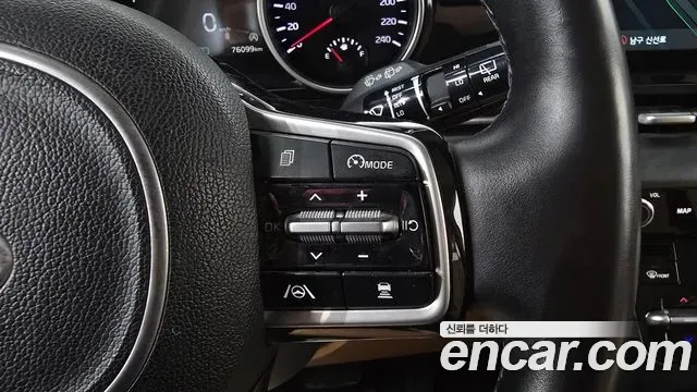 Kia Carnival Diesel 9-Seater Prestige 2020 — фото 18