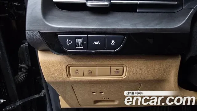 Kia Carnival Diesel 9-Seater Prestige 2020 — фото 28