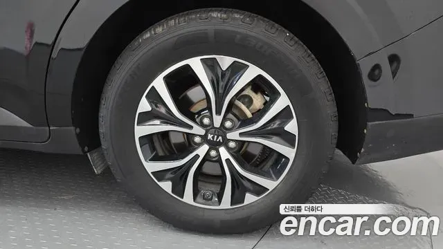 Kia Carnival Diesel 9-Seater Prestige 2020 — фото 21