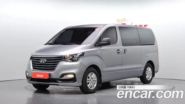 Hyundai Starex Van 3-Seater Smart 2019