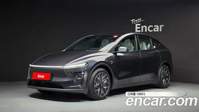 Tesla Model Y L Long Range AWD 2026
