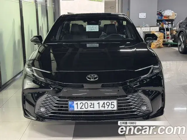 Toyota Camry 2.5 XLE Premium Hybrid 2026