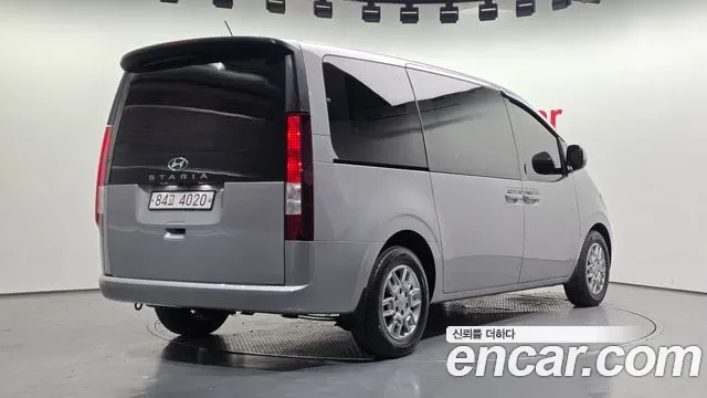 Hyundai Staria Cargo 3-Seater Modern 2021 — фото 2