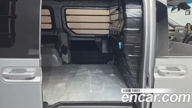 Hyundai Staria Cargo 3-Seater Modern 2021 — фото 12