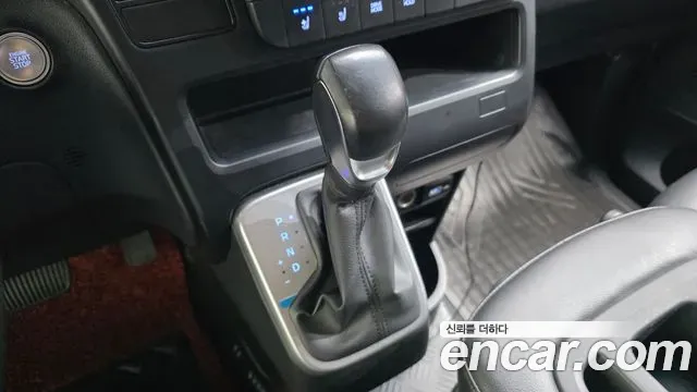 Hyundai Staria Cargo 3-Seater Modern 2021 — фото 9