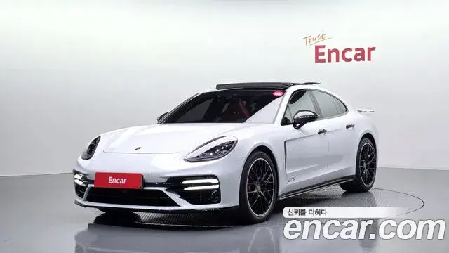 Porsche Panamera 4.0 GTS 2019