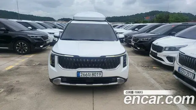 Kia Carnival Diesel 9-Seater Prestige 2024