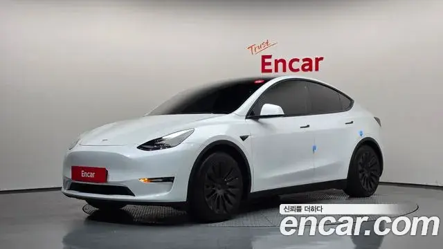 Tesla Model Y Standard Range RWD 2021