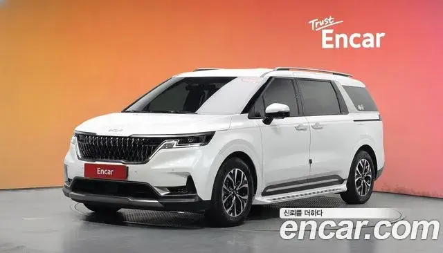 Kia Carnival Gasoline 9-Seater Signature 2023