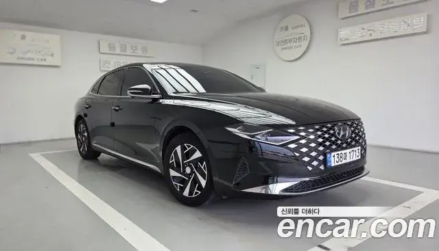 Hyundai Grandeur Exclusive 2022