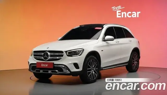 Mercedes-Benz GLC-Class GLC300e 4MATIC 2021