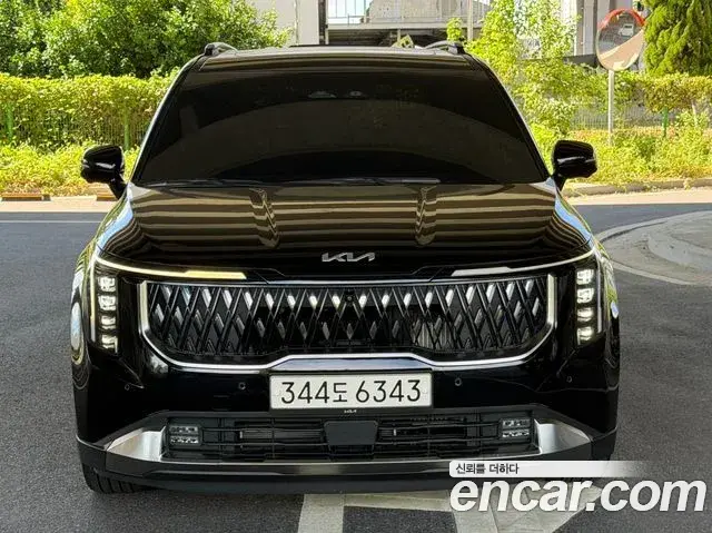 Kia Carnival HEV 9seater Signature 2024