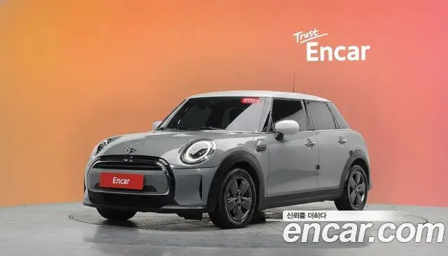 Mini Cooper 5Door Classic Third Generation 2022