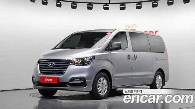 Hyundai Starex Van 3-Seater Smart 2021