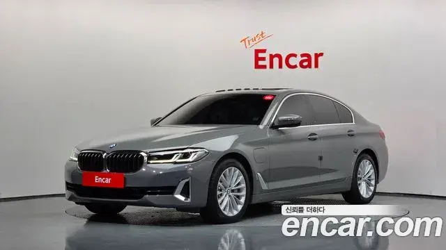 BMW 5-Series 530e Luxury 2021