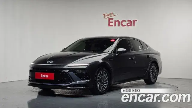 Hyundai Sonata Exclusive 2025