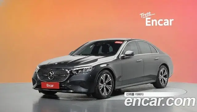 Mercedes-Benz E-Class E200 Avantgarde 2025
