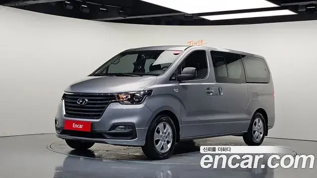 Hyundai Starex Wagon 12-Seater Smart 2020