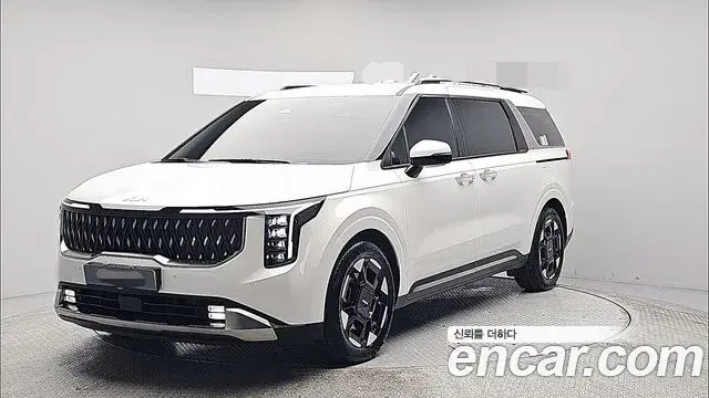 Kia Carnival Diesel 7-Seater Signature 2024