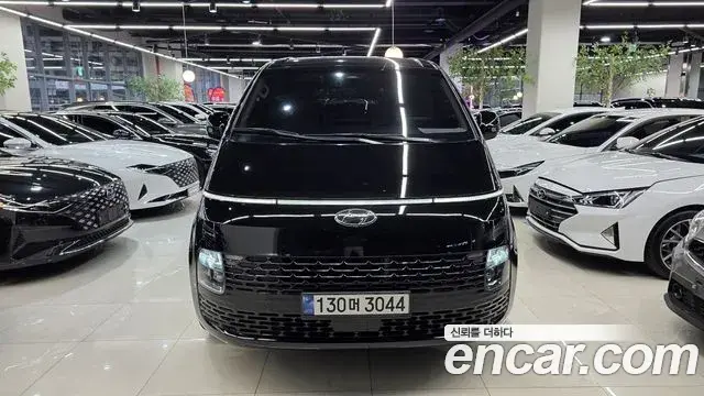 Hyundai Staria Tourer 9-Seater Modern 2021