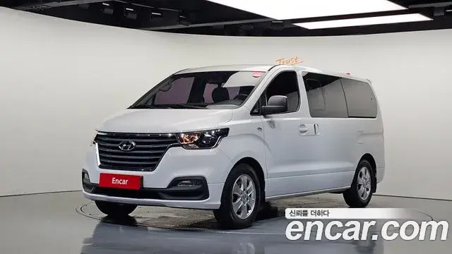 Hyundai Starex Wagon 12-Seater Modern 2019