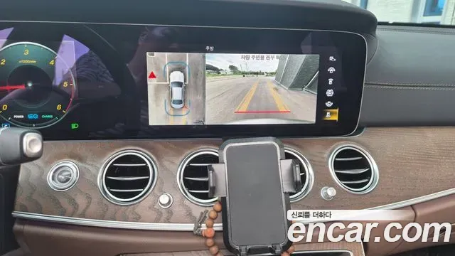 Mercedes-Benz E-Class E220d 4MATIC Exclusive 2023 — фото 13