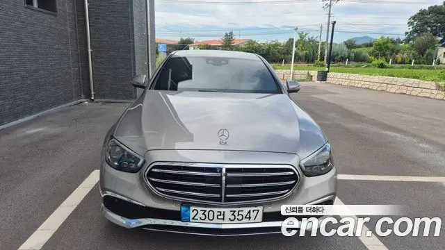Mercedes-Benz E-Class E220d 4MATIC Exclusive 2023 — фото 3