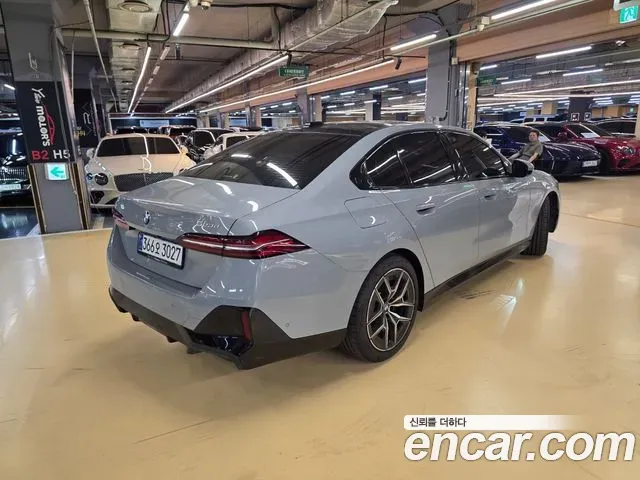BMW 5-Series 523d xDrive M Sport 2026 — фото 4