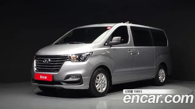 Hyundai Starex Van 3-Seater Smart 2021
