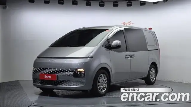 Hyundai Staria Cargo 5-Seater Modern 2024