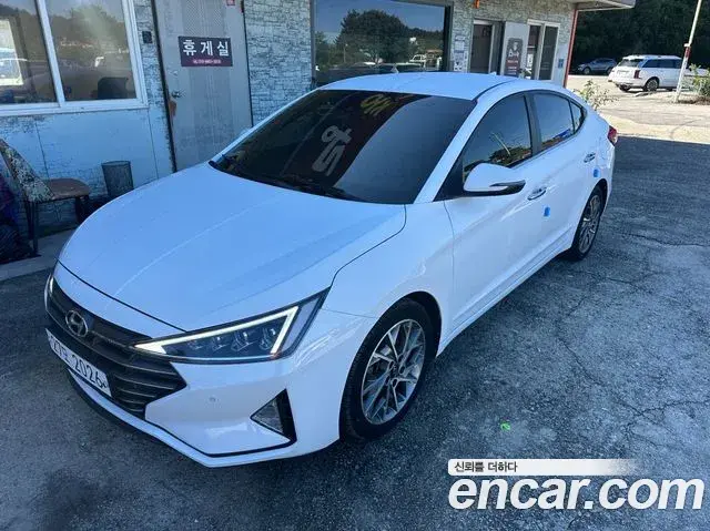 Hyundai AVANTE 1.6 Premium 2019