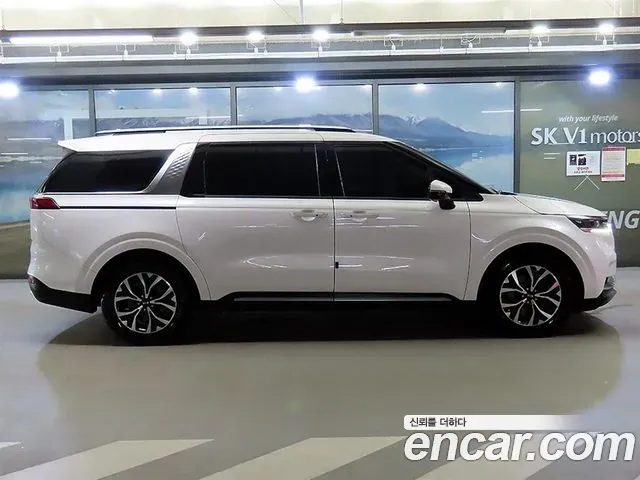 Kia Carnival Diesel 9-Seater Noblesse 2020 — фото 3
