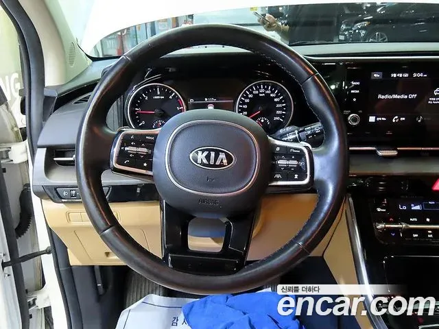 Kia Carnival Diesel 9-Seater Noblesse 2020 — фото 9